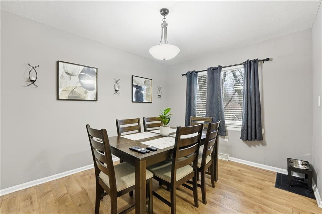 2908 Northwest Canterbury Road Blue Springs, MO 64015 - Photo 10 of 31