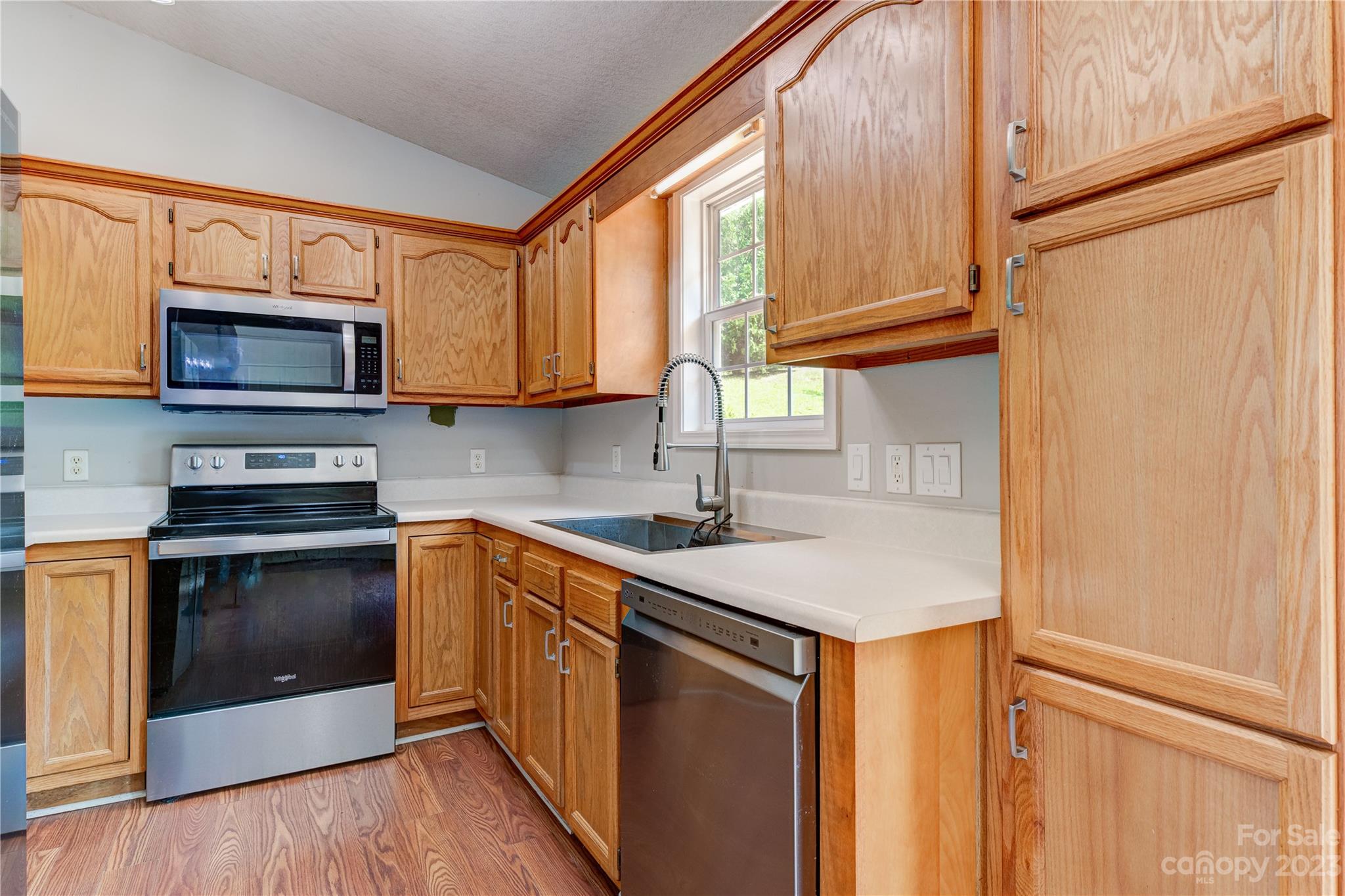 142 Ridge Brook Drive Weaverville, NC 28787 - Photo 5 of 28