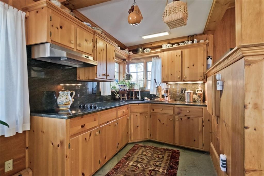 81 Range Road Cumberland, ME 04021 - Photo 21 of 35 Photo