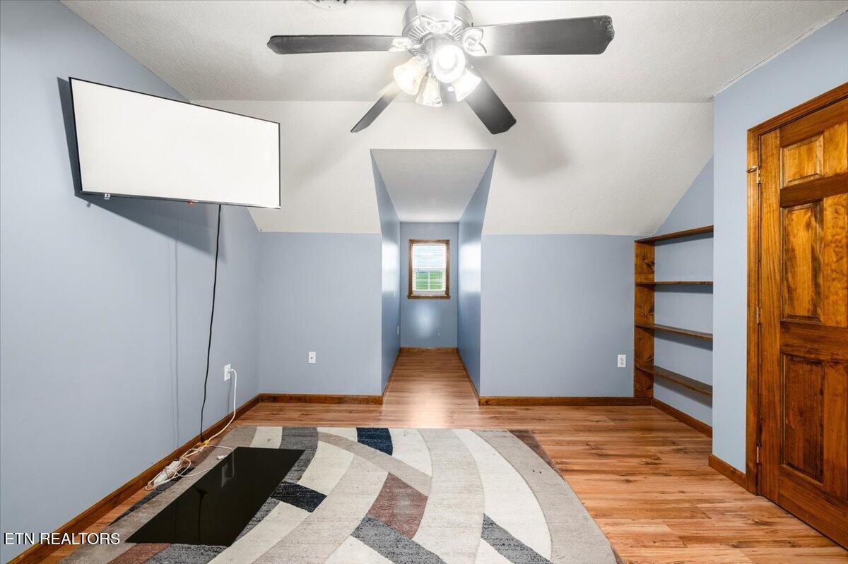 216 Mountain Road New Tazewell, TN 37825 - Photo 18 of 44 24-216 Mountain Rd