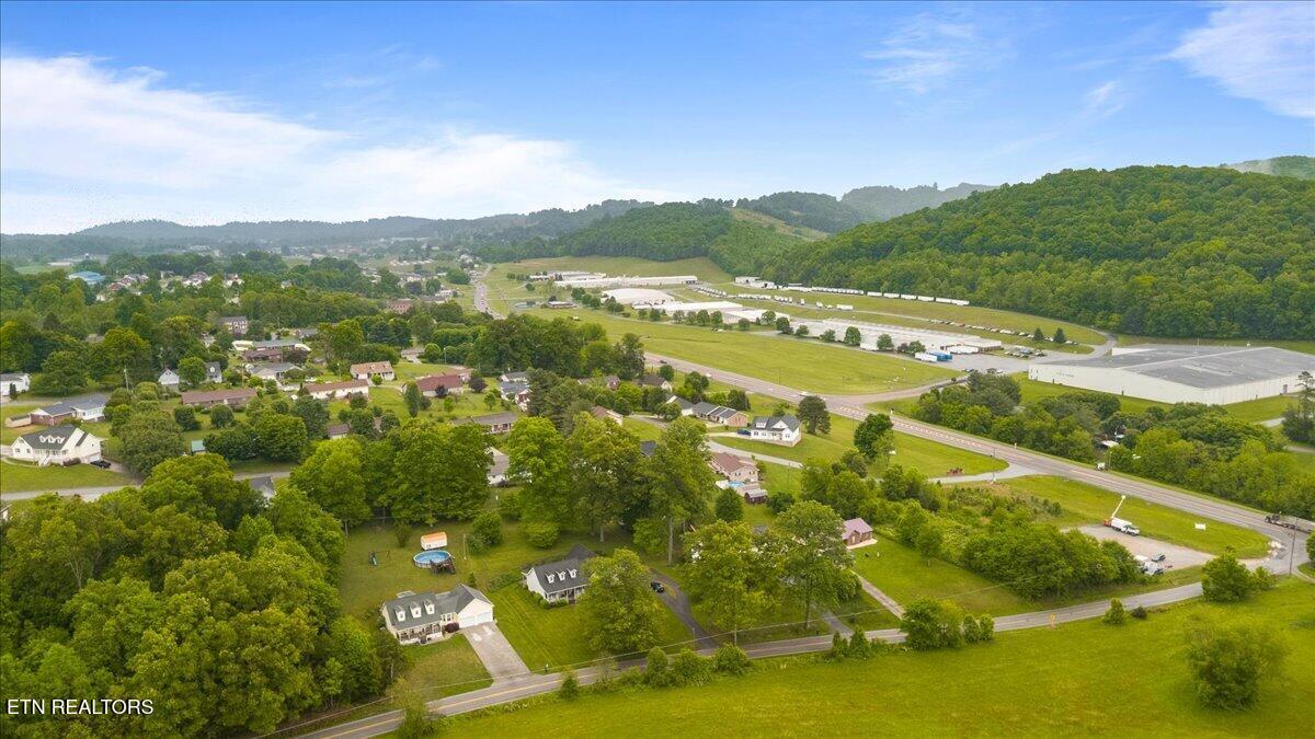 216 Mountain Road New Tazewell, TN 37825 - Photo 7 of 44 07-216 Mountain Rd