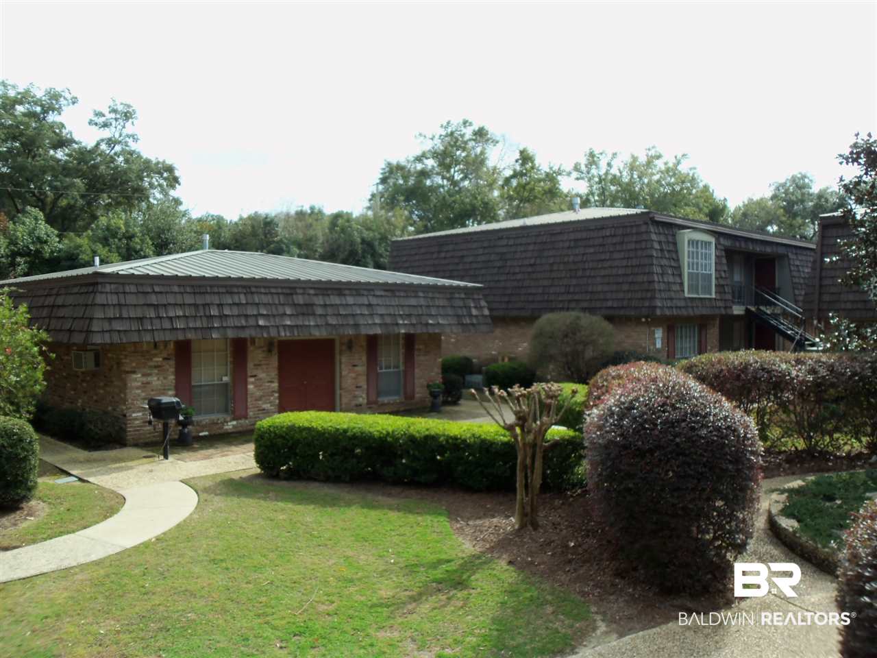 207 South Mobile Street, Unit 105 Fairhope, AL 36532 - Photo 20 of 23