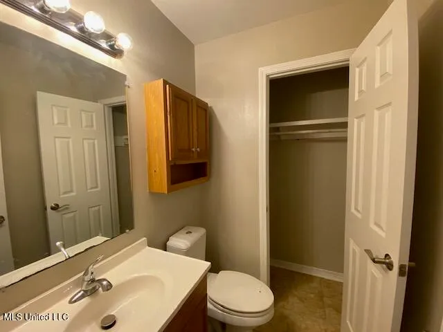 $1,300 | 2018 45th Avenue, Gulfport, MS 39501