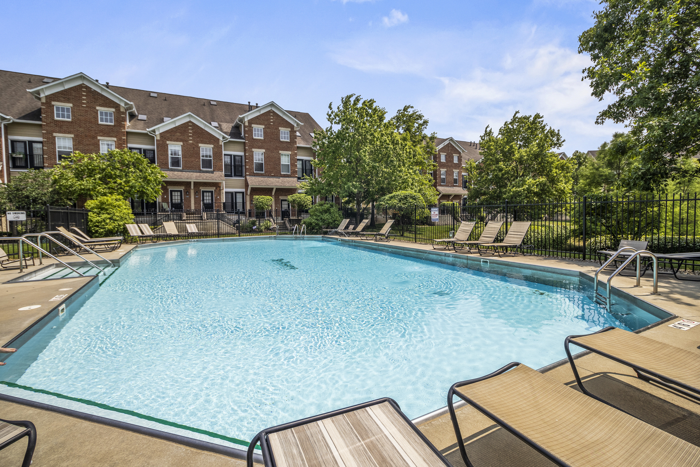 1036 Reserve Way Indianapolis, IN 46220 - Photo 9 of 34