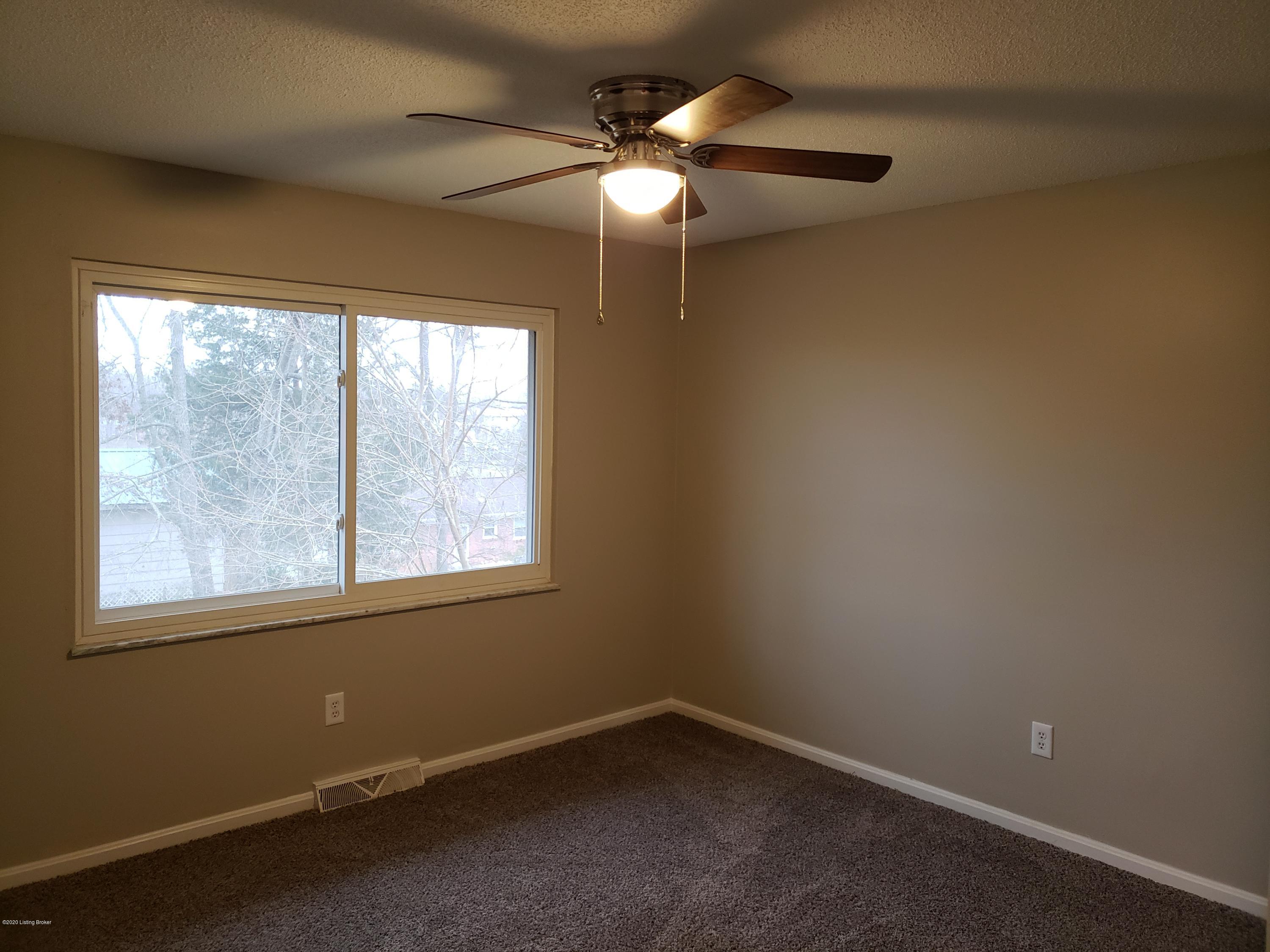 191 Johns Road East Radcliff, KY 40160 - Photo 10 of 24 20200102_120453