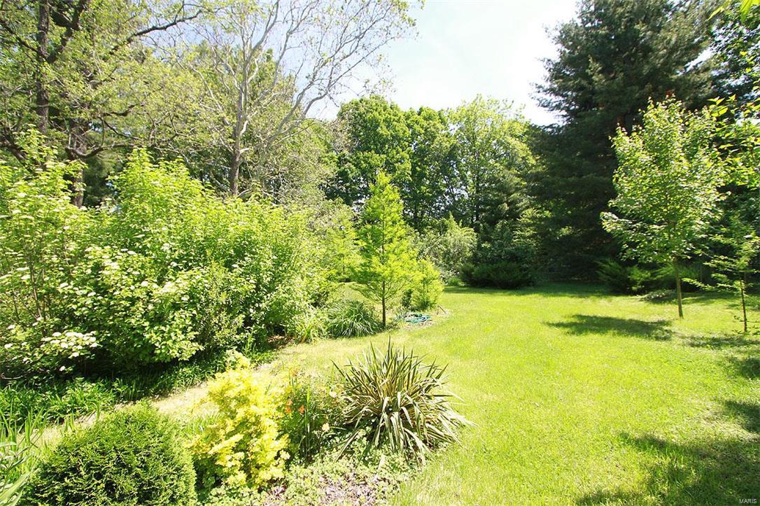 5401 Wenzel Road Alton, IL 62002 - Photo 3 of 26