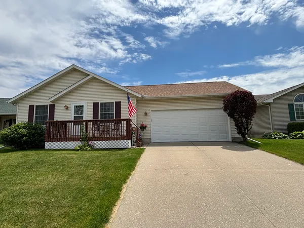 $259,000 | 1114 17th Avenue, Silvis, IL 61282