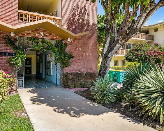 $96,000 | 16801 Northeast 13th Avenue, Unit 308, Miami, FL 33162