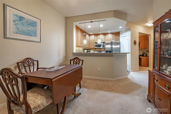 $475,000 | 4313 Issaquah-Pine Lake Road Southeast, Unit 205, Sammamish, WA 98075