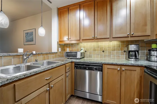 $475,000 | 4313 Issaquah-Pine Lake Road Southeast, Unit 205, Sammamish, WA 98075
