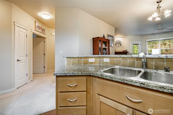 $475,000 | 4313 Issaquah-Pine Lake Road Southeast, Unit 205, Sammamish, WA 98075