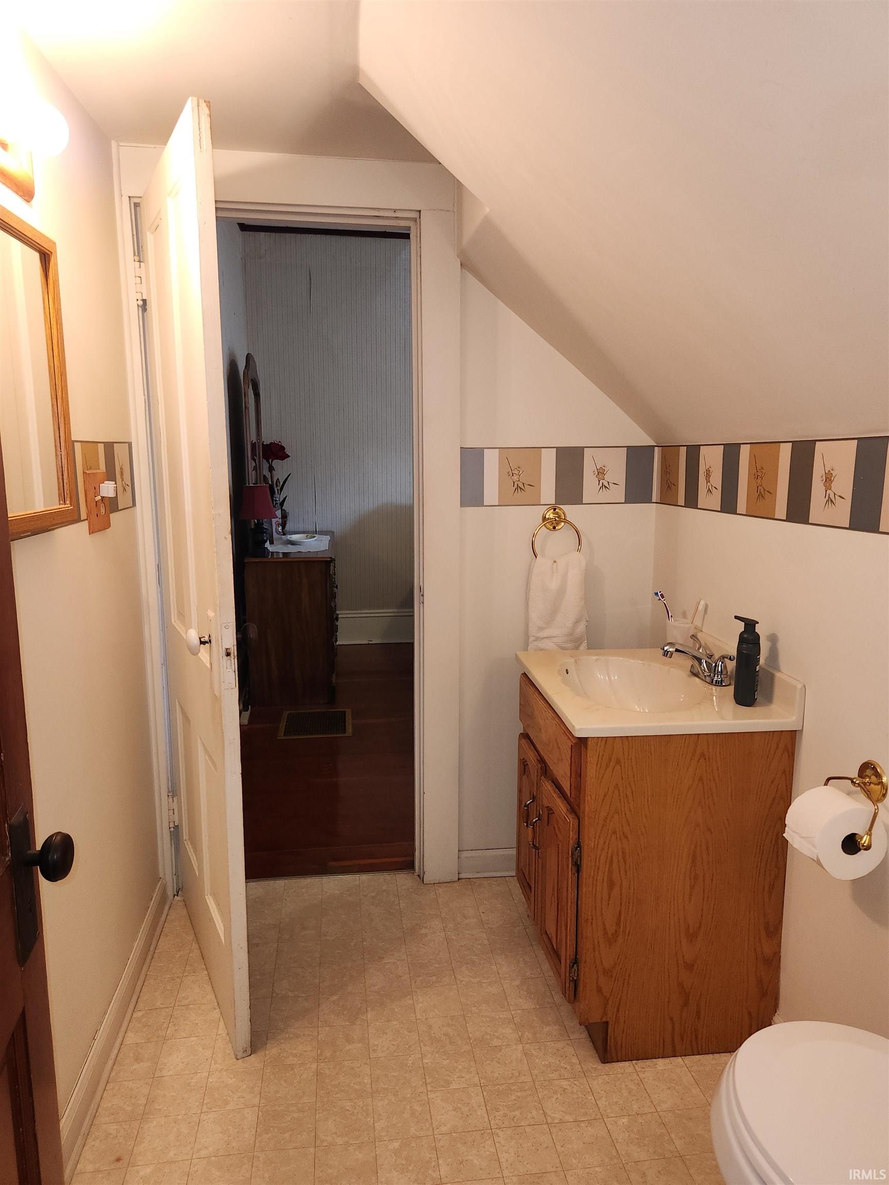 207 North Meridian Street Washington, IN 47501 - Photo 18 of 29