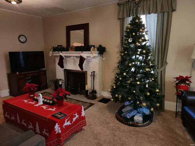 $179,900 | 207 North Meridian Street, Washington, IN 47501