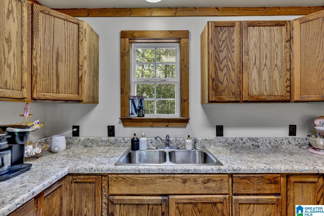 910 Smelley Road Talladega, AL 35160 - Photo 7 of 30