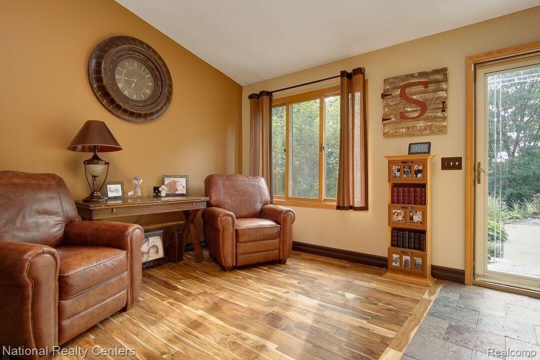 14429 Hess Road Holly, MI 48442 - Photo 10 of 34 spacious w/ neutral colors