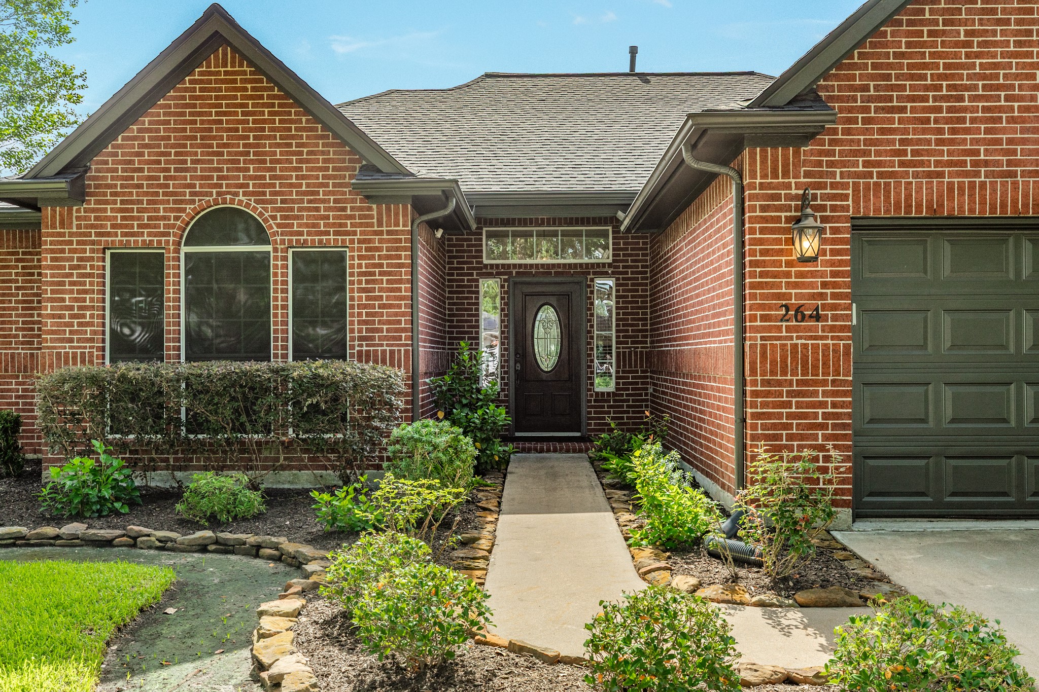 264 Lasso Street Angleton, TX 77515 - Photo 4 of 27