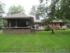 8227 South Vigal Road Pawnee, IL 62558 - Photo 7 of 12