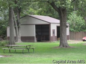 8227 South Vigal Road Pawnee, IL 62558 - Photo 9 of 12