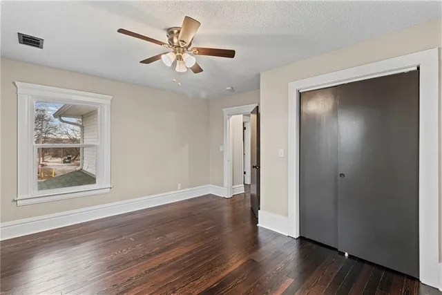 $242,500 | 1015 East College Street, Independence, MO 64050