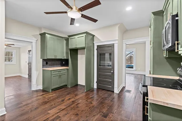 $242,500 | 1015 East College Street, Independence, MO 64050