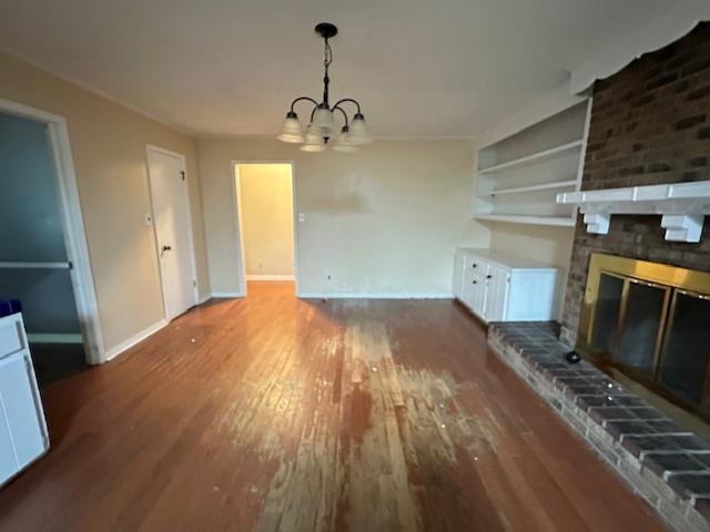 70 South Riverside Drive Savannah, TN 38372 - Photo 9 of 40 a view of a room with wooden floor and stairs