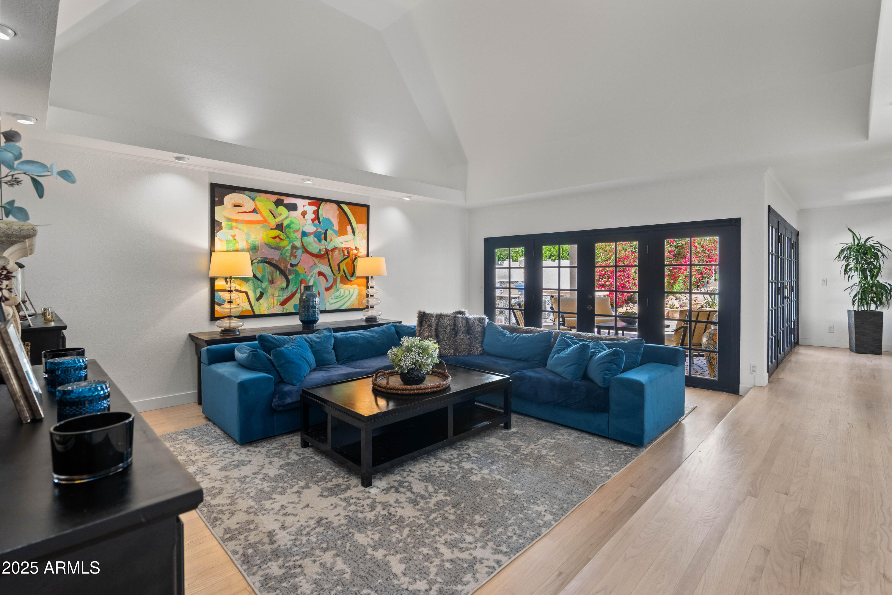 5301 North 25th Place Phoenix, AZ 85016 - Photo 5 of 28 Main Living