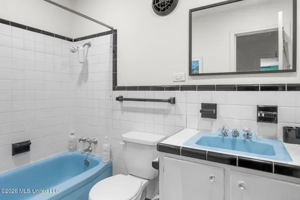 $325,000 | 2017 Southwood Road, Jackson, MS 39211