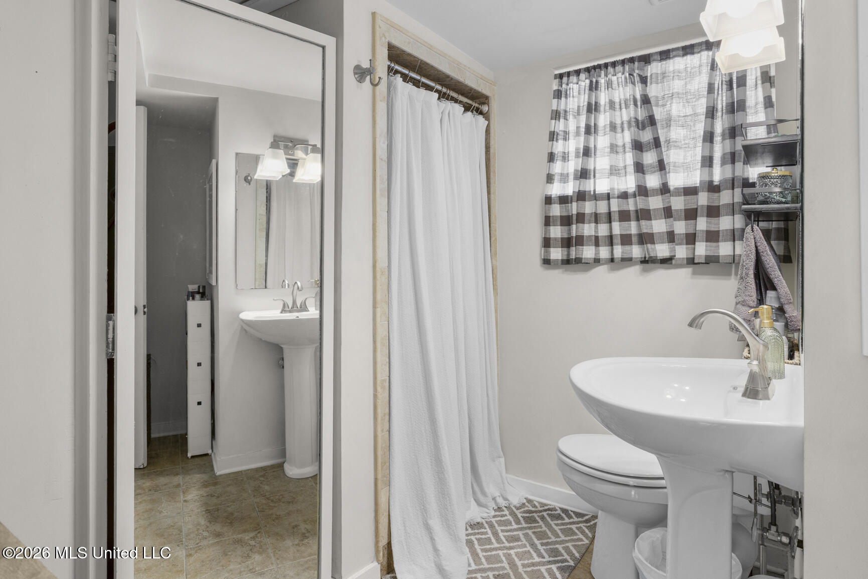 2017 Southwood Road Jackson, MS 39211 - Photo 21 of 28 2017 Southwood3-21