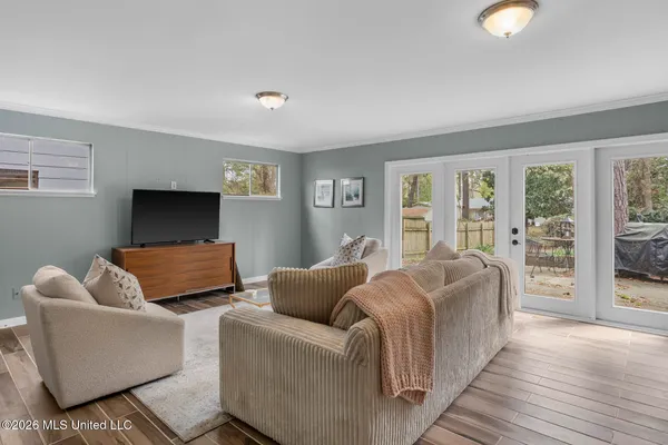 $325,000 | 2017 Southwood Road, Jackson, MS 39211