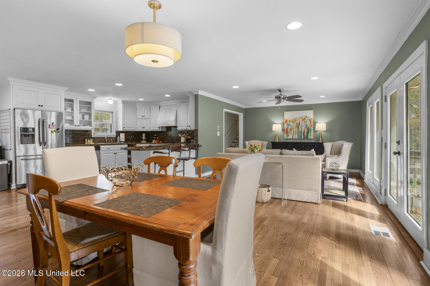 2017 Southwood Road Jackson, MS 39211 - Photo 7 of 28 2017 Southwood3-7