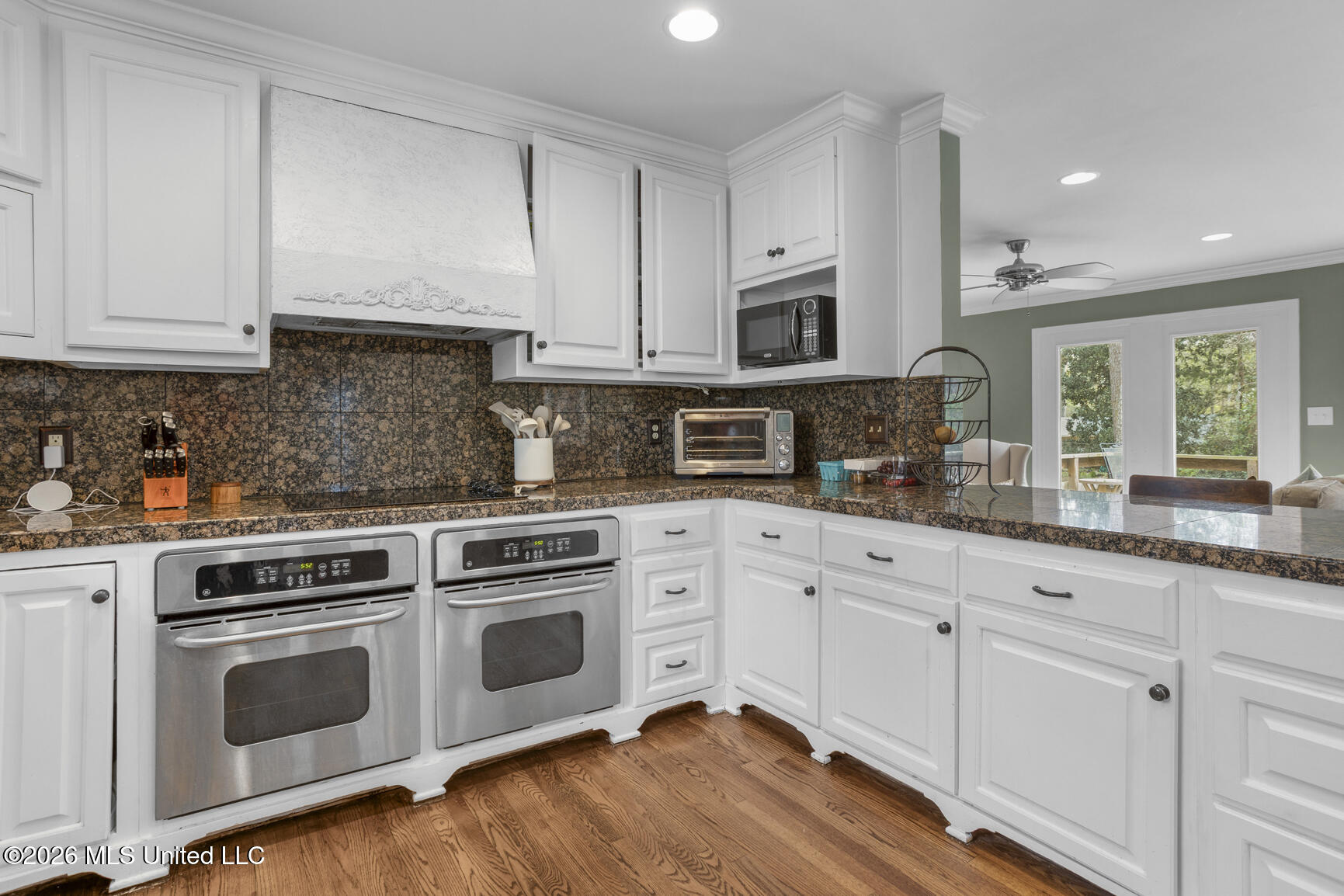 2017 Southwood Road Jackson, MS 39211 - Photo 10 of 28 2017 Southwood3-10