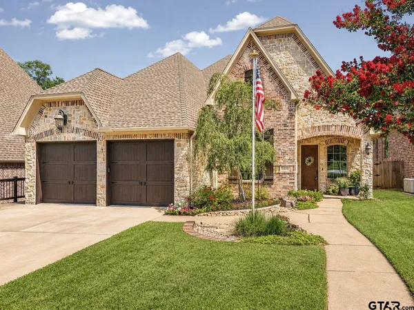$599,500 | 2216 Thornwood, Tyler, TX 75703
