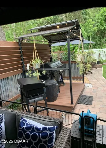 a view of outdoor space