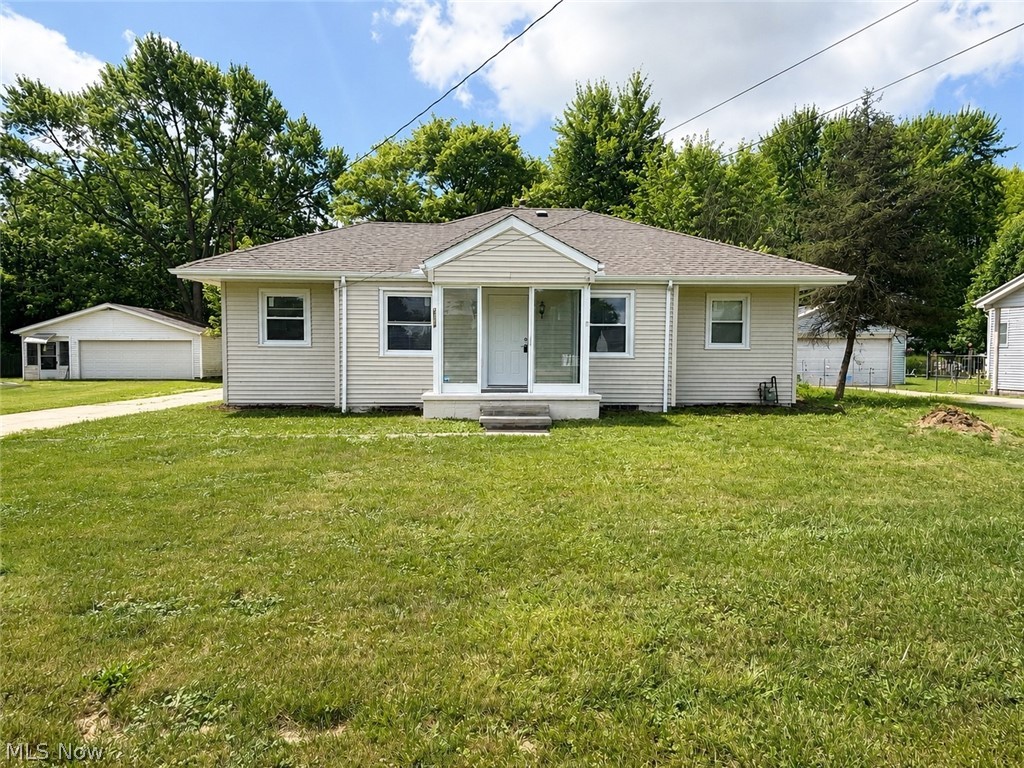 2516 Weir Road Northeast Warren, OH 44483 - Photo 1 of 22