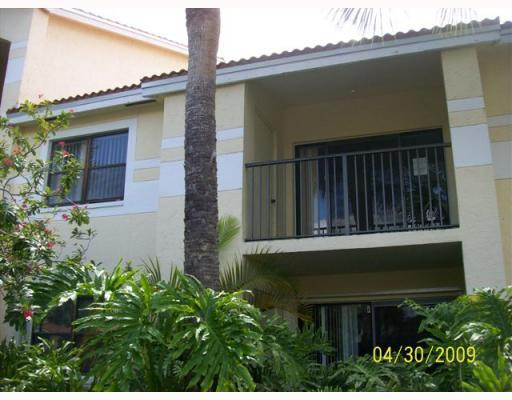 510 South Park Road, Unit 2110 Hollywood, FL 33021 - Photo 2 of 8 a view of front door of house