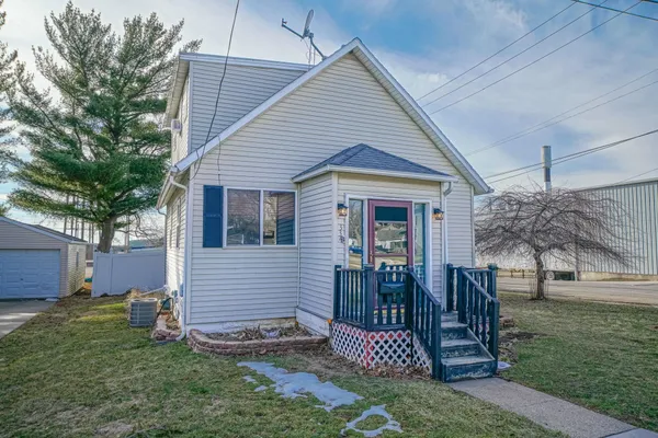 $159,900 | 334 North 14th Street, Rochelle, IL 61068