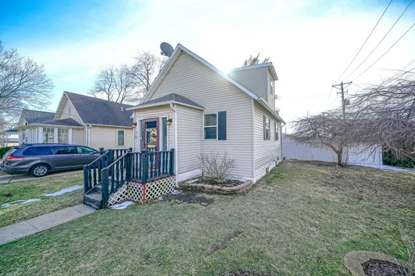 $159,900 | 334 North 14th Street, Rochelle, IL 61068