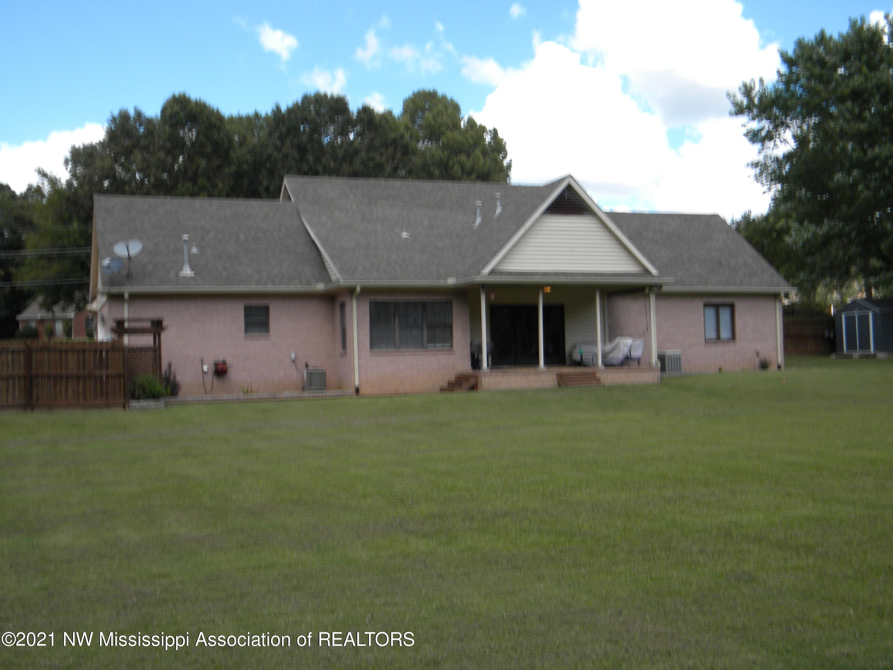 2191 Church Road Horn Lake, MS 38637 - Photo 57 of 62 DSCN1336