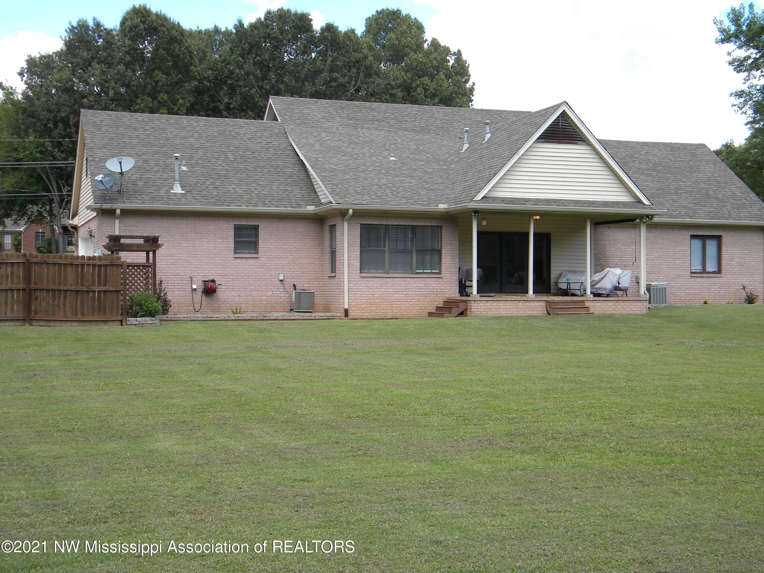 2191 Church Road Horn Lake, MS 38637 - Photo 58 of 62 DSCN1337