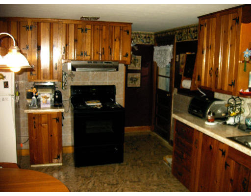 36 Beauregard Street Springfield, MA 01151 - Photo 5 of 9