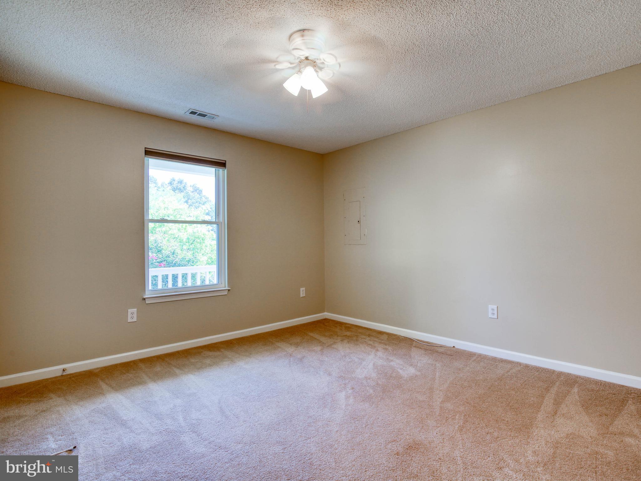 202 Woodrow Road Winchester, VA 22602 - Photo 24 of 33 Bedroom 2