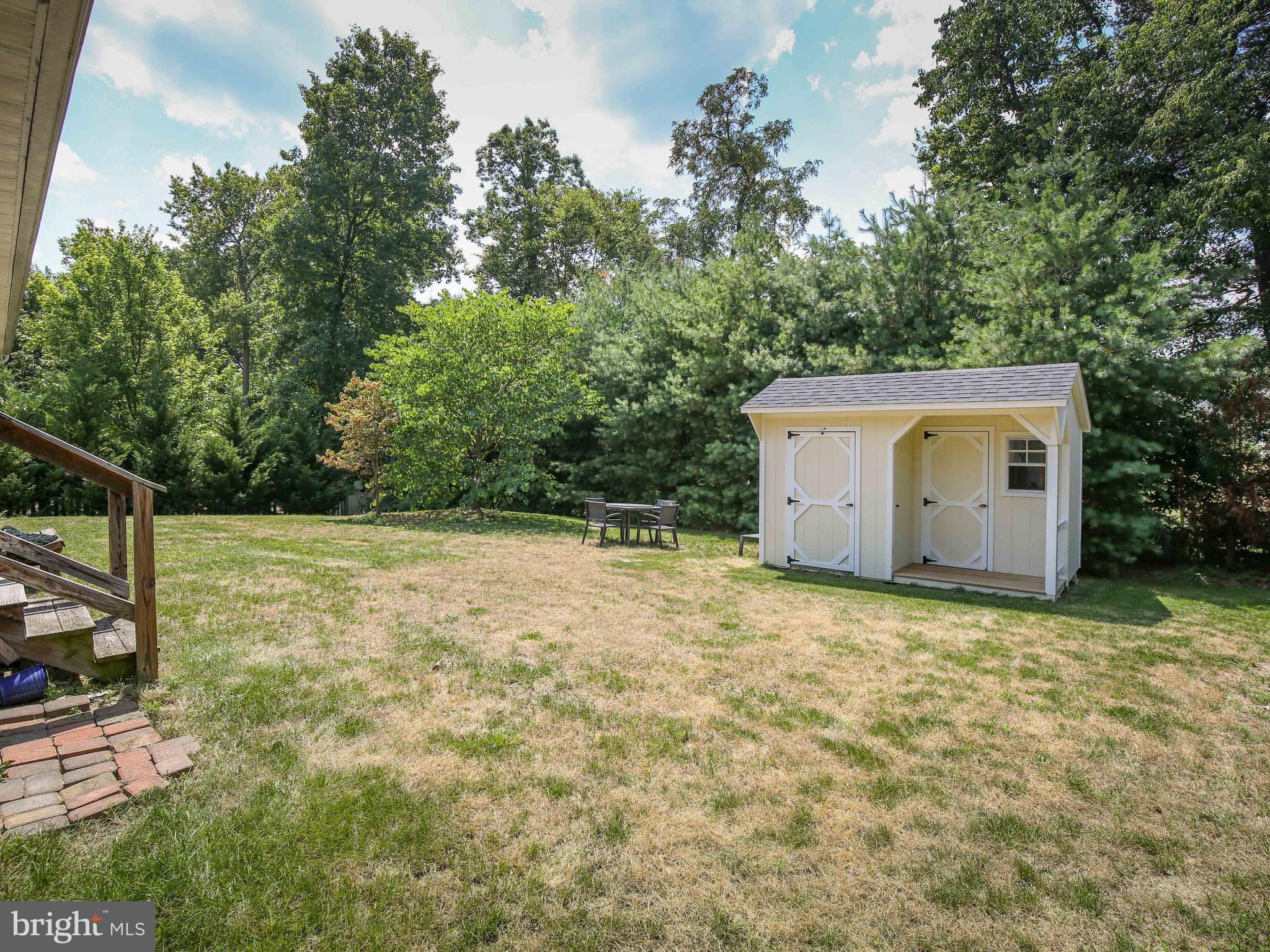 202 Woodrow Road Winchester, VA 22602 - Photo 29 of 33 Enjoy a private backyard!