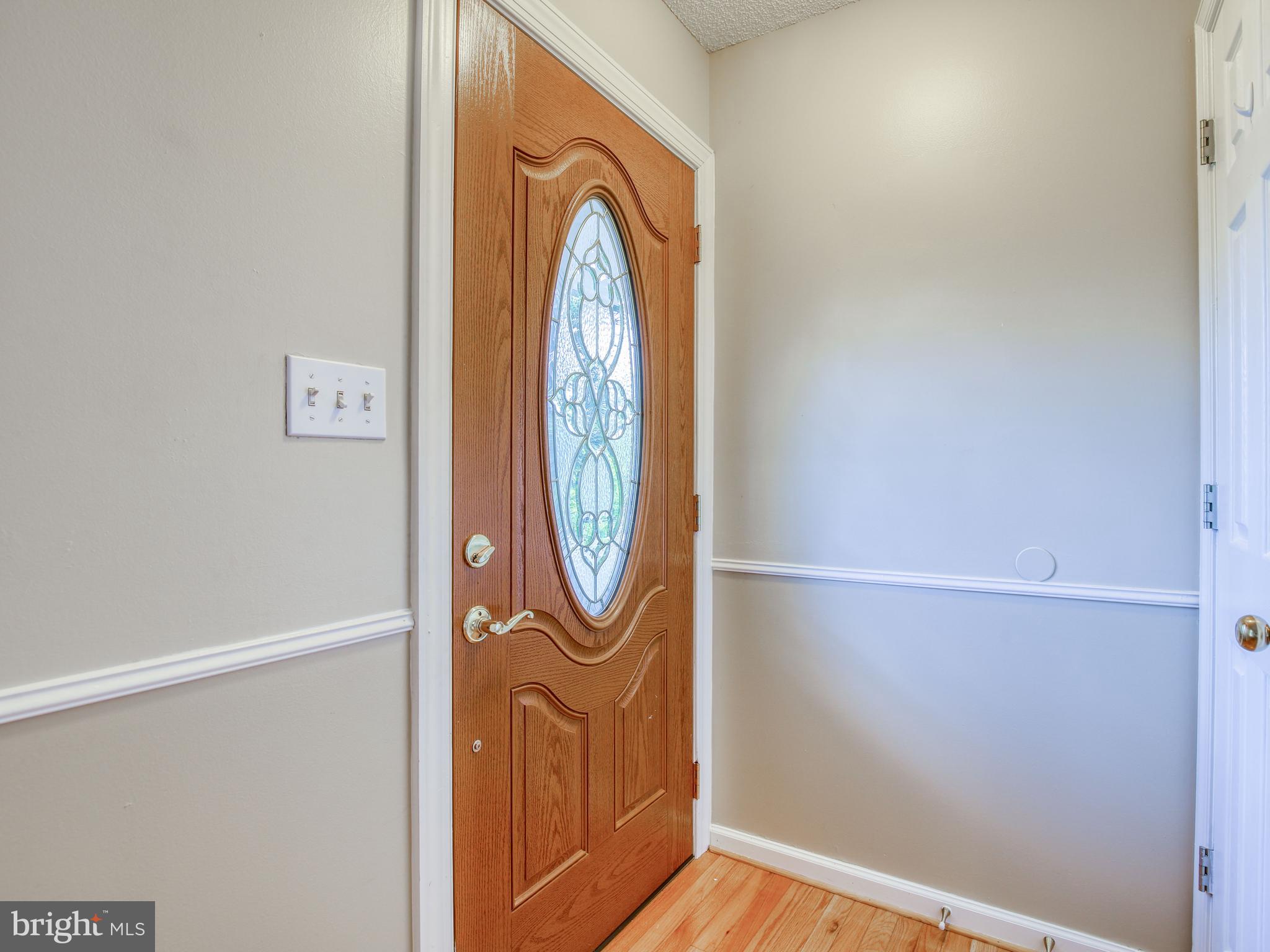 202 Woodrow Road Winchester, VA 22602 - Photo 10 of 33 Entryway