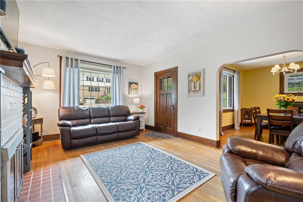 9745 Valley View Road Pittsburgh, PA 15237 - Photo 5 of 25 Gallery Image 5