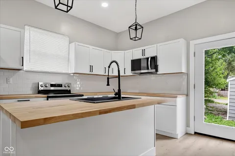 $217,900 | 1117 St Peter Street, Indianapolis, IN 46203