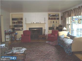2037 Fox Creek Road Berwyn, PA 19312 - Photo 3 of 7 Living Room