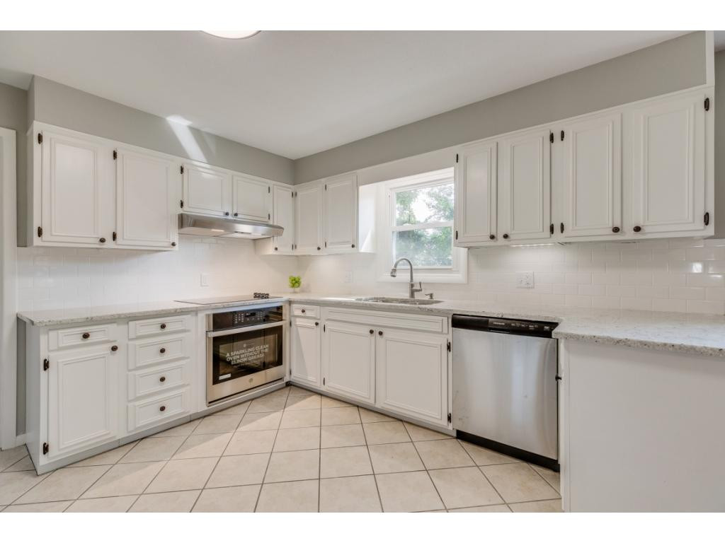 1905 Idle Hour Road Kingsport, TN 37660 - Photo 12 of 24 Photo 13