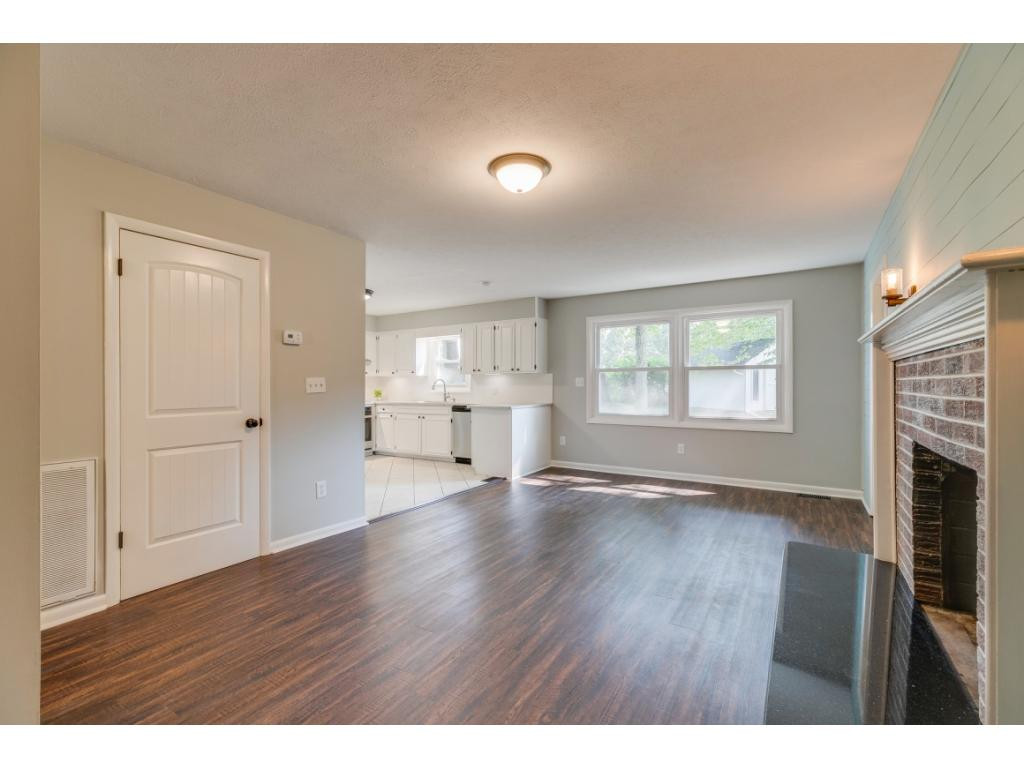1905 Idle Hour Road Kingsport, TN 37660 - Photo 15 of 24 Photo 16