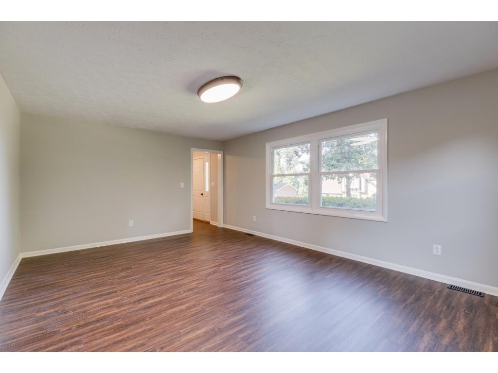 1905 Idle Hour Road Kingsport, TN 37660 - Photo 8 of 24 Photo 8