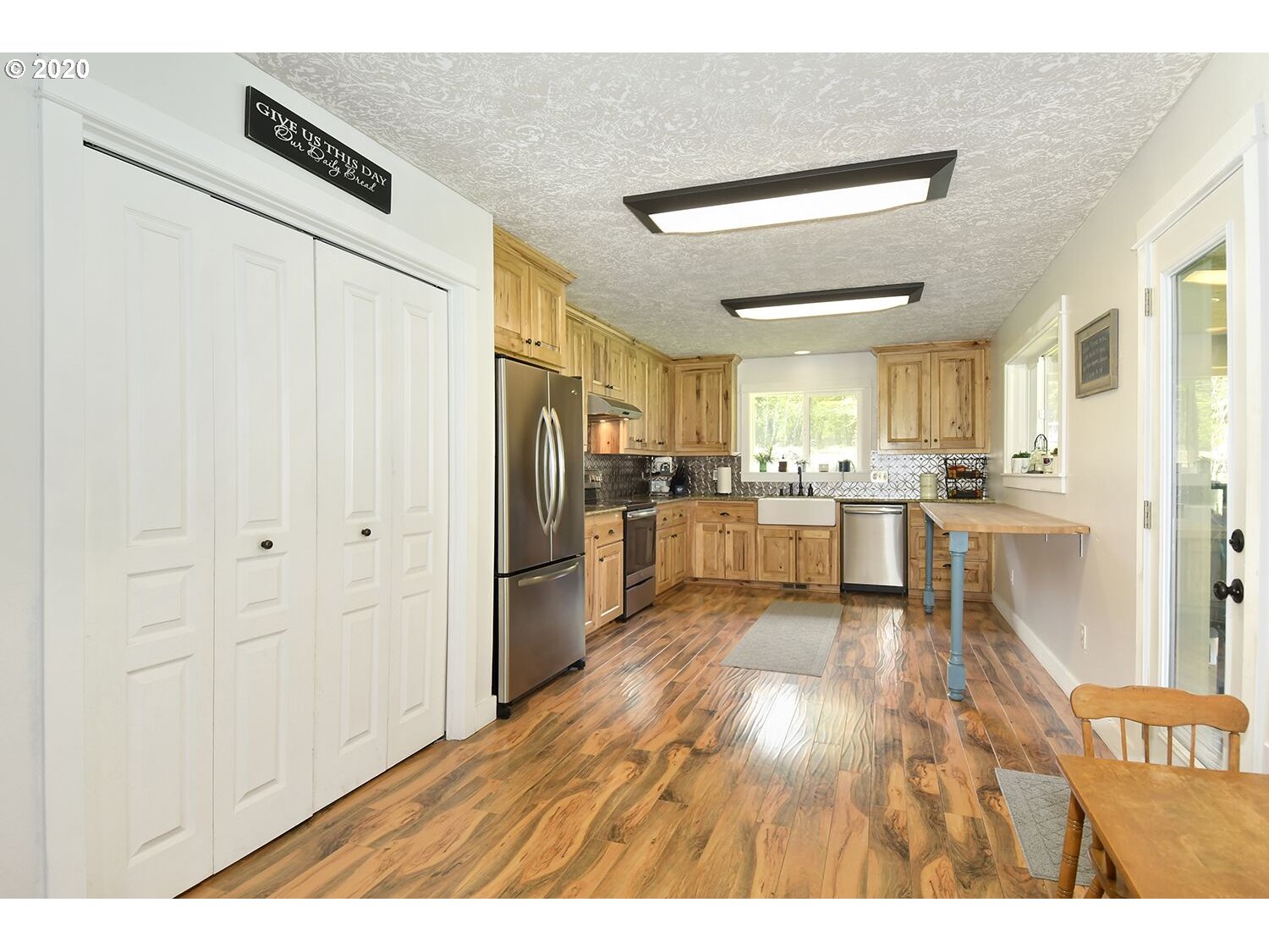 45474 Southeast Dowling Road Sandy, OR 97055 - Photo 10 of 28